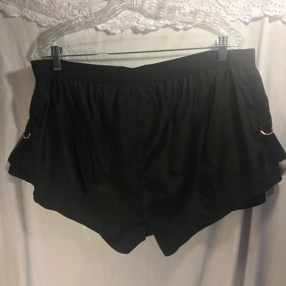 216.  Champion layered shorts by Anna Kaiser. Size 2XX - Picture 7 of 12